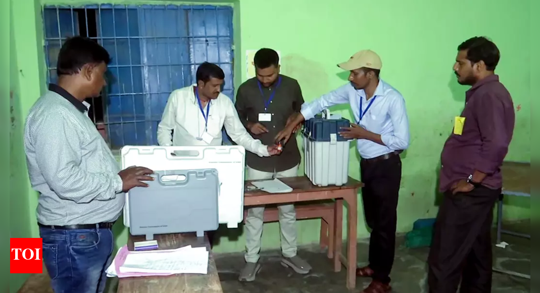 Darbhanga Election Result 2025 Live: BJP’s Sanjay Saraogi takes lead against VIP’s Umesh Sahani