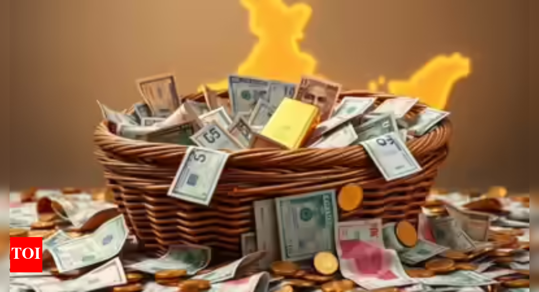 Forex tracker: Reserves drop .7 bn to 7 bn; weekly decline driven by FCA and gold