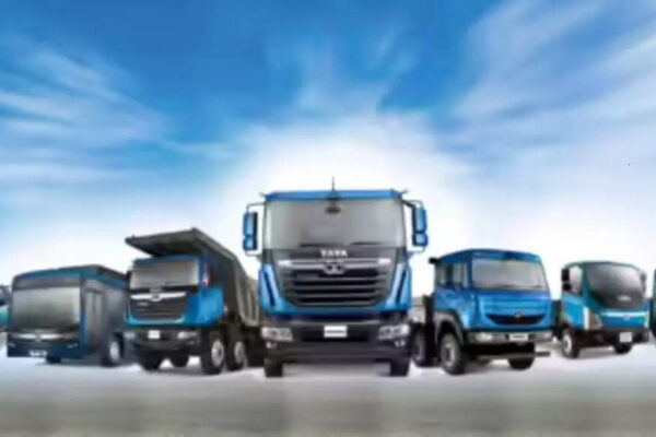 Commercial vehicle manufacturers eye heavy duty demand
