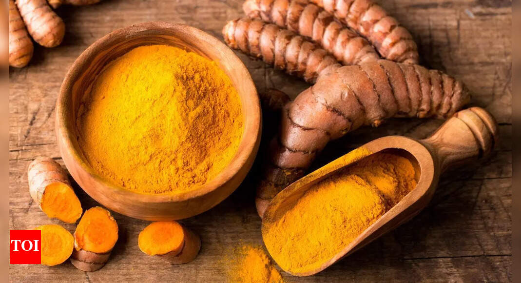 Raw turmeric vs. Turmeric powder: Which offers greater health benefits and Curcumin absorption |