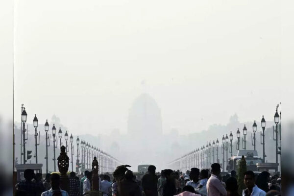 Delhi air quality stays very poor; severe pollution expected by Monday
