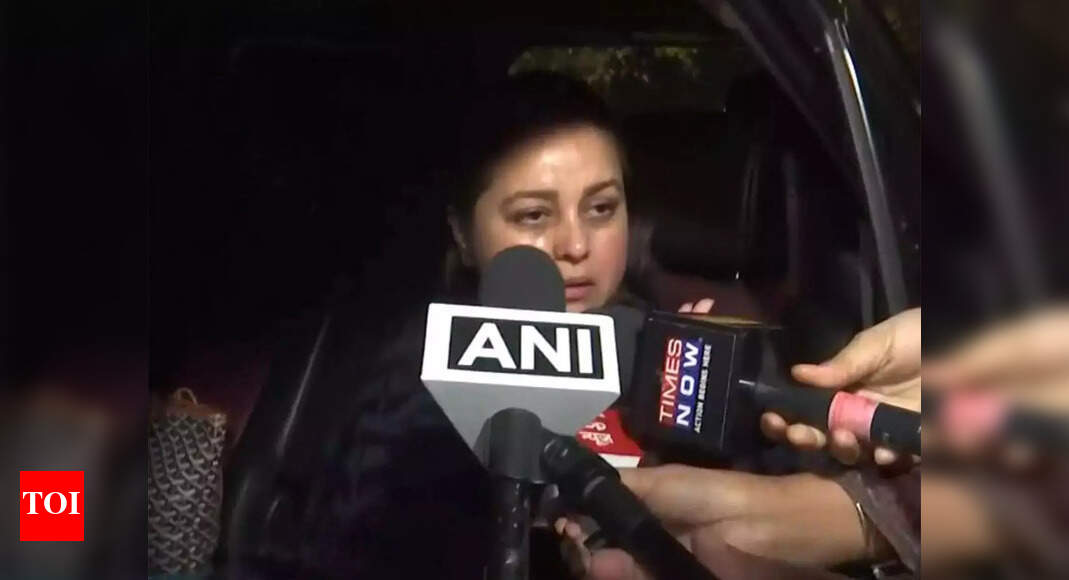 ‘Disowned Tejashwi’: Rohini says father stands by her; Lalu Yadav family feud gets murky