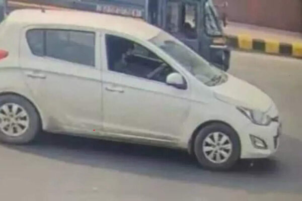 Delhi car blast: Red Fort bomber seen on cam at India Gate, Kartavya Path