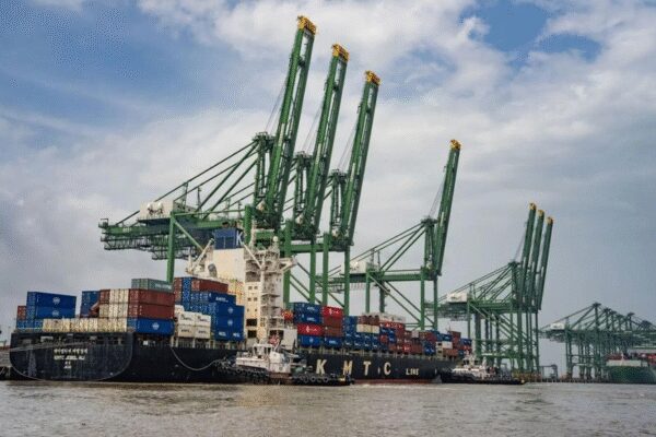 Indian OMCs seen resilient to sanctions on Russian oil: Fitch