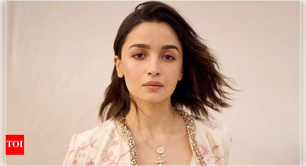 Alia Bhatt MISSING from Ranbir Kapoor’s ‘Dining With The Kapoors’ trailer; Actress responds