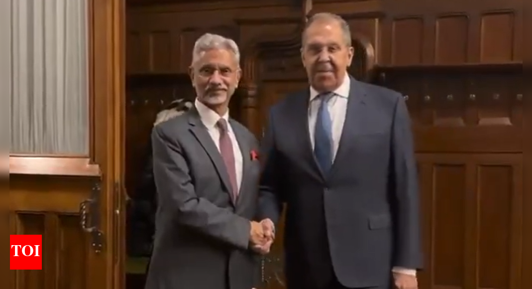 ‘India, Russia finalising new pacts’: Jaishankar meets Lavrov in Moscow; Putin to visit Delhi in December