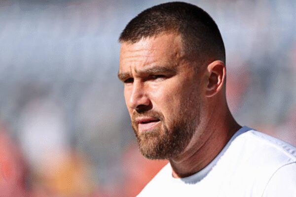Travis Kelce confronts much shorter Broncos defender in fiery on field clash