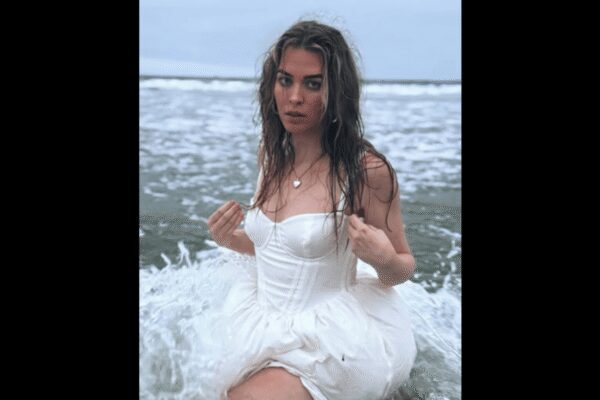 Misogynistic hate mob targets QTCinderella amid Streamer Awards controversy — Here’s what happened