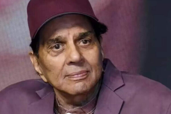 When Dharmendra tried hiding beer as ‘Lassi’, Moushumi Chatterjee exposed the prank