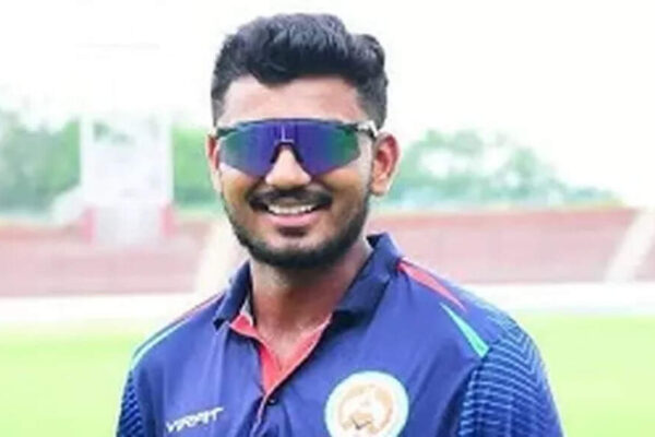 Baroda teen Ashutosh Mahida fast-tracks from selling veggies to playing for U-19 India A