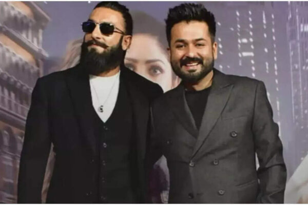 ‘Dhurandhar’: Ranveer Singh hails director Aditya Dhar’s vision; ‘I top my hat to you sir’