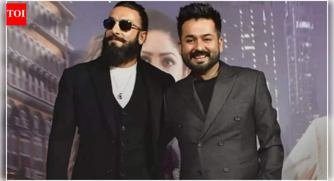 ‘Dhurandhar’: Ranveer Singh hails director Aditya Dhar’s vision; ‘I top my hat to you sir’