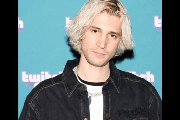 xQc accuses QTCinderella of adding Vanillamace to awards list to fix past drama