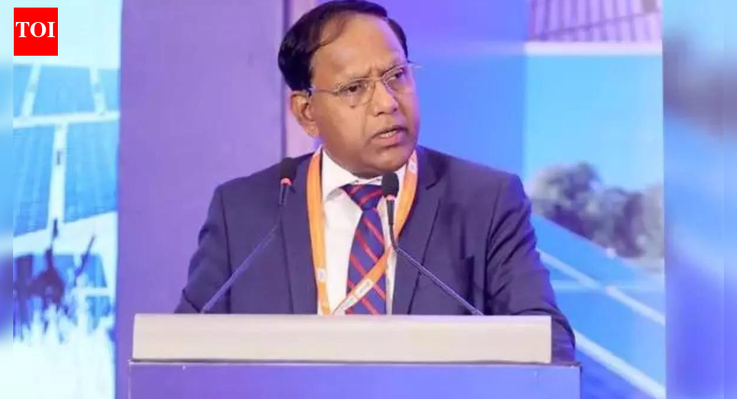 ‘Need to widen pension net to those earning over 15,000’