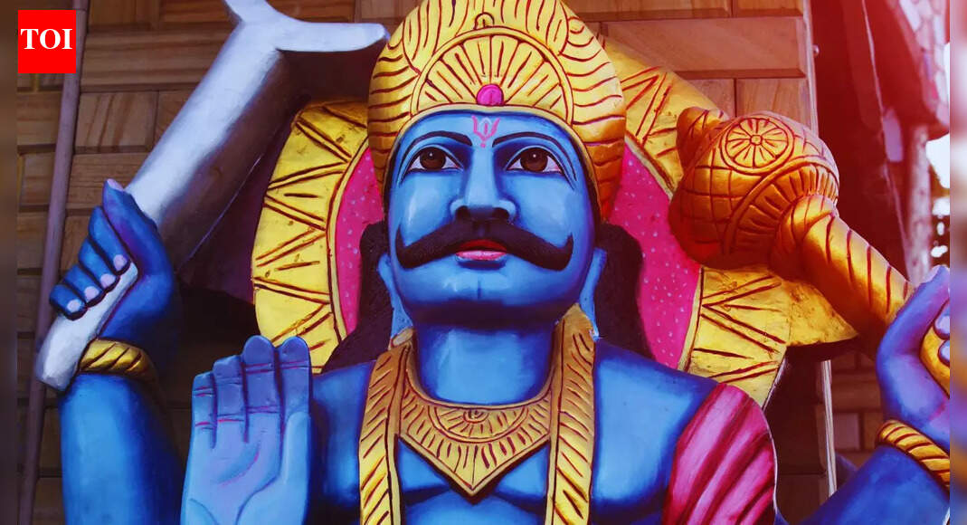 5 powerful Shani temples to visit during Sade Sati phase and how to reach them