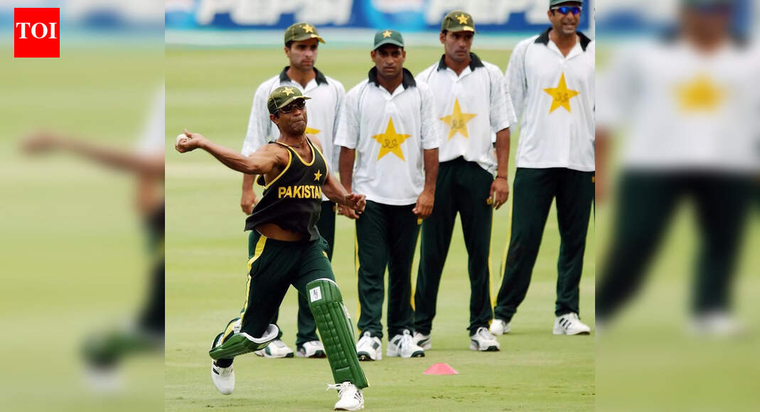 Ex-Pakistan captains in trouble! Cyber Crime Agency launches probe against Rashid Latif; Wasim Akram also under scanner