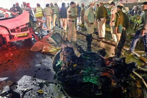 Delhi car blast: CCTV shows ‘bomber’ Dr Umar spent 3 hours near Sunehri Masjid before explosion