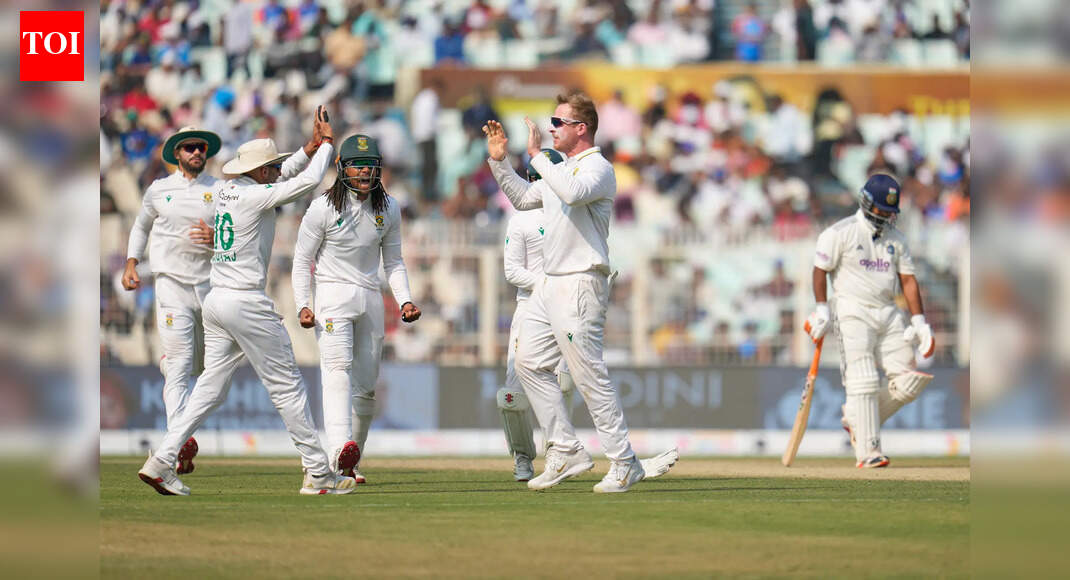 Eden Gardens pitch row erupts: AB de Villiers says Gautam Gambhir’s comments were a hidden dig at Indian players