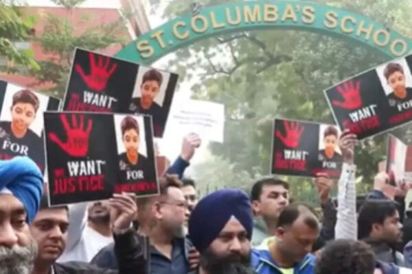 ‘I am sorry mom, I broke your heart’: Massive protest outside Delhi school after Class 10 student jumps to death from metro station