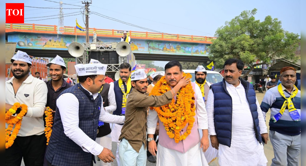 Aam Aadmi Party’s ‘Provide Employment – Ensure Social Justice’ march, led by Sanjay Singh, reached Pratapgarh. The procession highlighted unemployment and escalating injustice against Dalits and backward communities in Uttar Pradesh, citing various incidents as evidence of government failure. The march saw participation from diverse groups and will continue towards Prayagraj. . The Aam Aadmi Party’s “Provide Employment – Ensure Social Justice” march entered Pratapgarh on its ninth day on Wednesday, led by Rajya Sabha MP Sanjay Singh. The march began at 10.00 am from Aashirwad Banquet and moved through Bhagat Singh Statue Chauraha, Bhupiya Mau, and HPS Vatika before arriving at Vishwanathganj Bazaar.Residents, workers from various sectors, and members of several community groups joined the march at different points along the route. Participants included youth, women, farmers, weavers, ASHA and anganwadi workers, shiksha mitras, education instructors, and supporters of the old pension scheme.Addressing the gathering, Sanjay Singh claimed that the march seeks to highlight unemployment in Uttar Pradesh and the issues faced by young job seekers. He referred to recent incidents involving shiksha mitras, police action on protesting youth, and repeated exam irregularities as examples of what he described as government failure in creating employment opportunities. He also claimed that farmers, weavers, and small industries have been affected by the state’s policies.Speaking on the march’s second demand, “Ensure Social Justice,” Singh said, “We included this demand because today, dalits, backward communities, and marginalized groups in Uttar Pradesh are facing escalating injustice. From village squares to urban crossroads, their voices are being silenced. A storyteller is humiliated for belonging to a backward caste; a CRPF jawan is denied the right to ride a wedding horse because he is Dalit; in Rae Bareli, Hariom Valmiki is lynched by a mob. Under the very nose of Chief Minister Yogi Adityanath, an elderly man from the Pasi community is subjected to inhumane treatment in Kakori. Atrocities against Dalit and backward women have become routine in the state.”Along the route, local residents welcomed the march with garlands and expressed support. Large groups assembled at Bhagat Singh Statue Chauraha, Bhupiya Mau, HPS Vatika, and Vishwanathganj Bazaar to receive the procession.The march will continue on Thursday, covering more areas of Pratapgarh before moving toward Prayagraj.End of ArticleFollow Us On Social MediaVideosPenny Wong’s Cricket Banter With Jaishankar Highlights Warm, Confident India-Australia PartnershipJaishankar, Penny Wong Send A Strong India-Australia Message To China And The World on Indo-PacificIFFI 2025 Opens With A Surprise As Korean Minister Sings Vande Mataram And Wins Standing OvationPiyush Goyal’s 10 D’s Pitch in Israel Recasts India As Future-Ready for Worldwide InvestmentsDelhi Student Suicide Case: Massive Protest Outside School After Note Alleges Harassment By TeachersPiyush Goyal Links India, Israel Through Shared Adversities, Predicts 7% Percent GDP Growth For FY26Bangladesh Backs India On Delhi Blast At Security Dialogue As Sheikh Hasina Exile Tensions IntensifyBengaluru Cash Van Robbed Of ₹7 Crore After Fake RBI Officers Trick Staff In A Filmy-Style HeistNSA Ajit Doval Declares Regional Stability And Security India’s Duty At Colombo Security DialogueMarking a Political Milestone, Nitish Kumar Sworn In as Bihar CM for the 10th Time123PhotostoriesSadhguru recommends 7 home remedies for constipation7 baby names that mean ‘winter’ in different languages10 simple ways to avoid misunderstandings in a relationship, as per psychologyTop 7 parenting rules that will simplify your life as a parentHow to make South Indian Chicken Chettinad Curry at home’Vilayaath Budha’, ‘Mask’, to ‘Middle Class’: 9 South releases that are set to storm theatres on November 21World Philosophy Day: 10 quotes by famous philosophers that explain the meaning of life7 manures from your kitchen which work like magic in plant growthTimeless Divya Bharti films that showcase her unforgettable screen magic5 home remedies for period cramps in teenage girls that parents can try123Hot PicksDelhi AQI TodayBihar Minister List 2025Bihar CM Oath CeremonyGold rate todaySilver rate todayPublic Holidays NovemberBank Holidays NovemberTop TrendingTrevon DiggsTom BradyMLB SignsDraymond GreenCanara Bank Manager RobberyFortnite DownTop Stock RecommendationsGold Silver Price PredictionStefon DiggsBaker Mayfield Wife