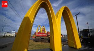 Indian-origin employee gifted ,000 by McDonald’s restaurant owner after 40 years of service in US