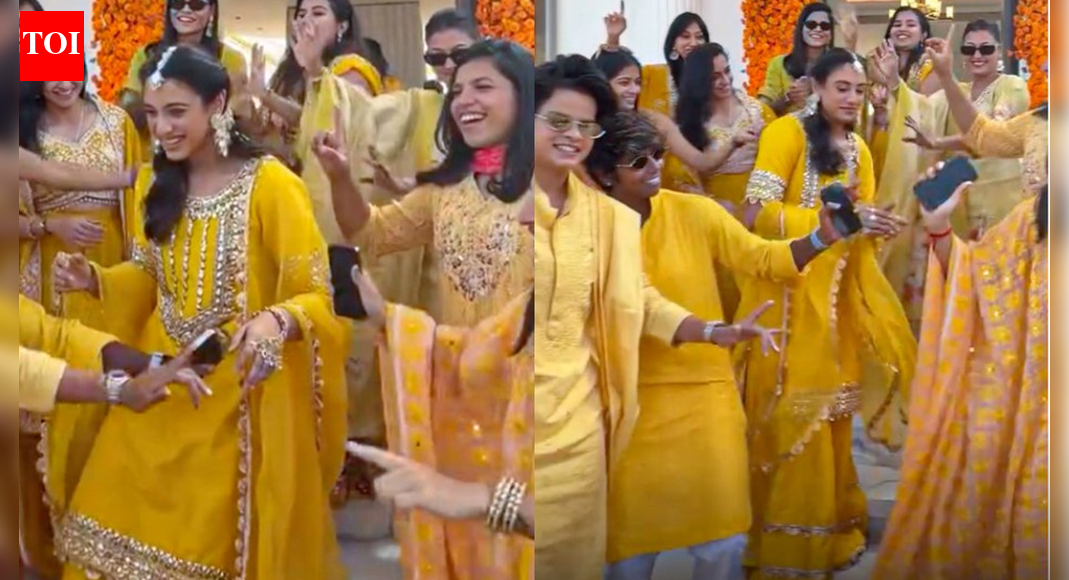Smriti Mandhana and Palash Muchhal’s haldi ceremony: Indian women’s cricket team dances to dhol beats with bride-to-be