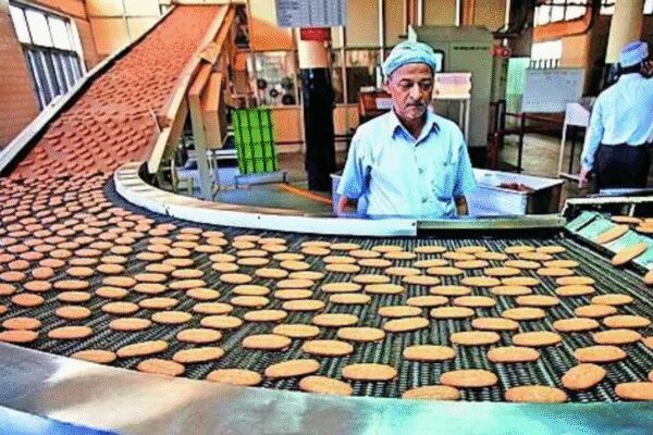 Battle lines drawn for fresh standoff, government leans on unorganised workers