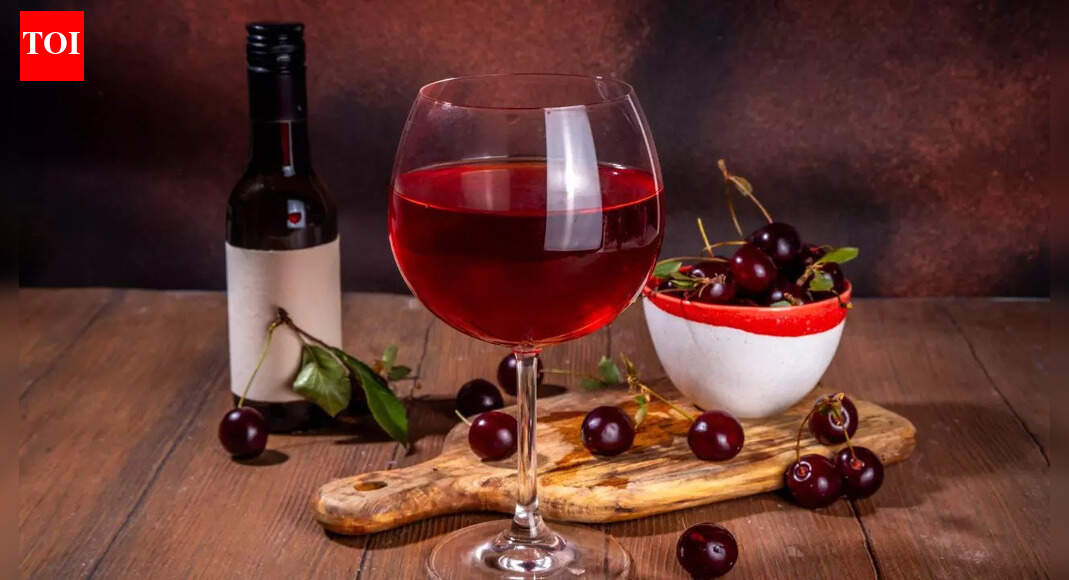 Best foods to eat before drinking alcohol: Smart eating that reduces next-day hangovers |