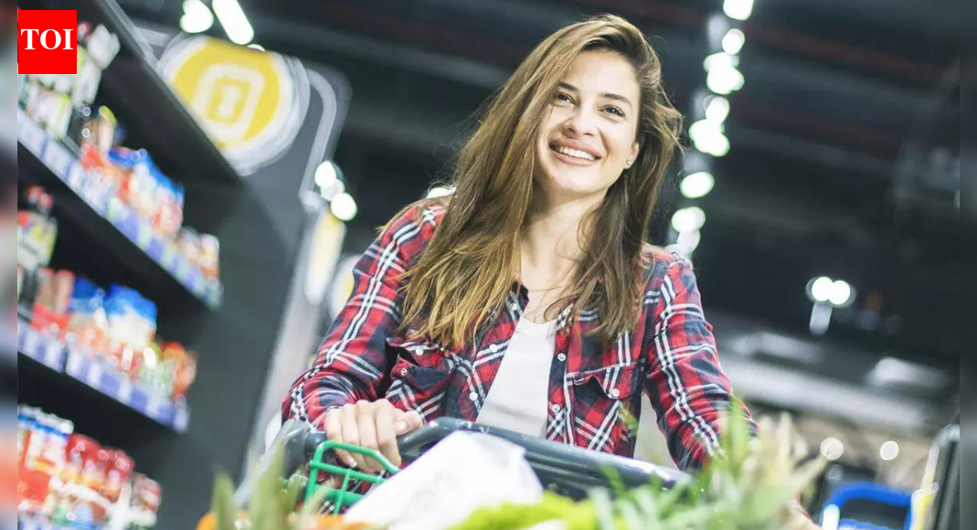 US sentiment slide: Consumer confidence falls to 7-month low; are Americans pulling back on spending?