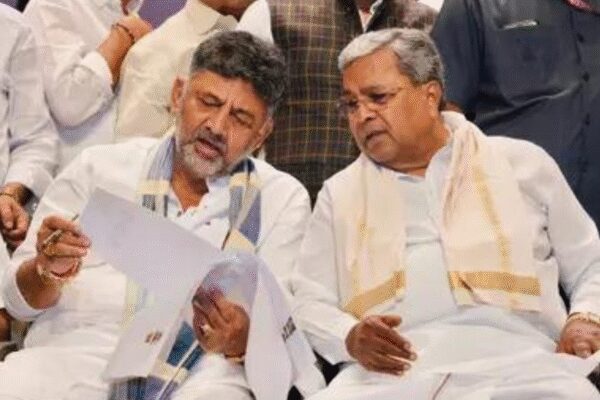Karnataka power tussle: DKS hints at secret power pact, CM lobs ball into Delhi