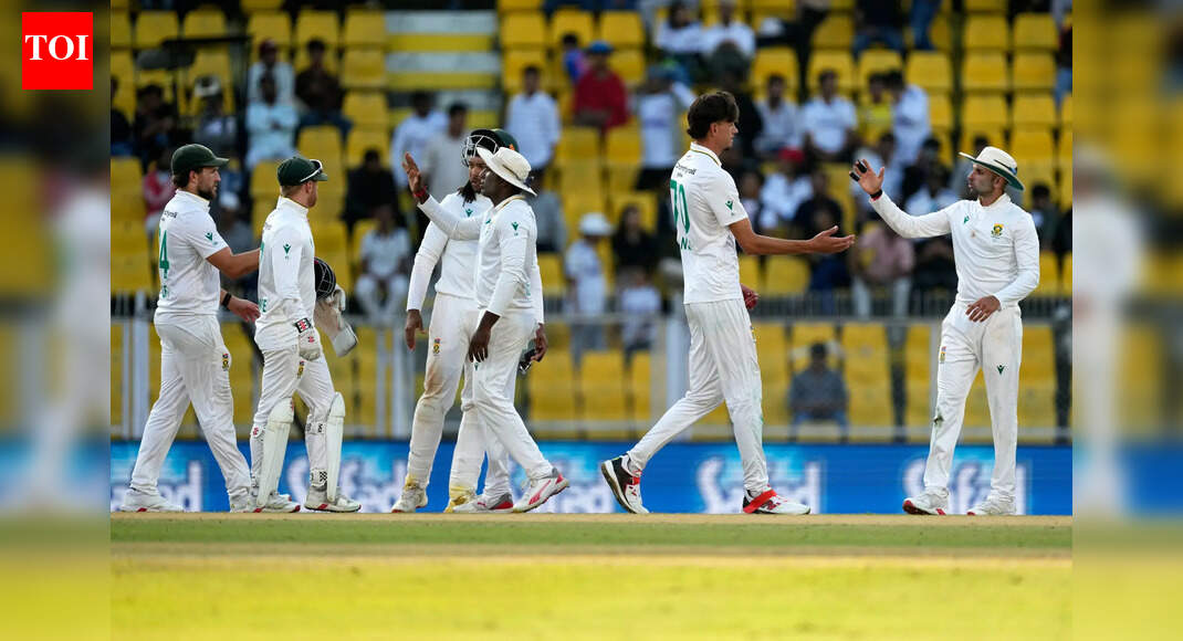South Africa add insult to injury with ‘grovel’ remark, dominate India in Guwahati