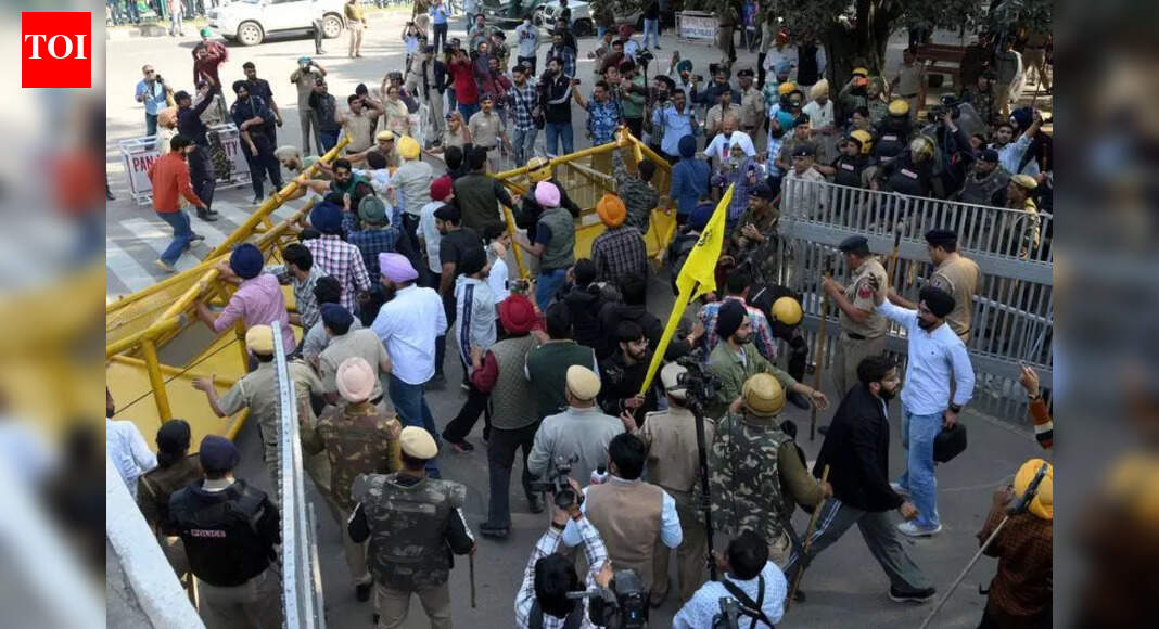 As students plan total shutdown, Panjab University declares holiday on Nov 26, postpones exams