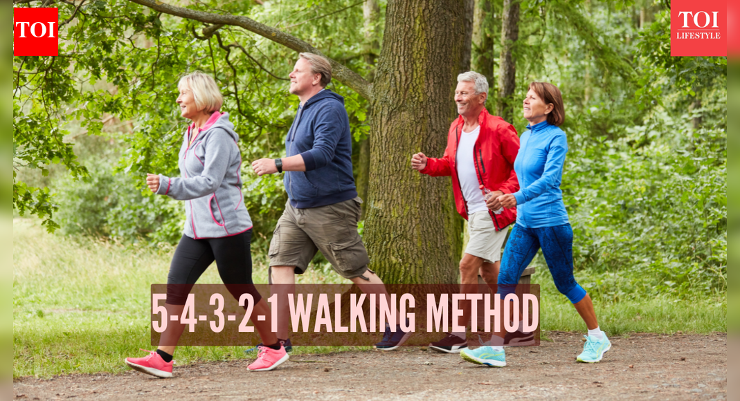 What is the 5-4-3-2-1 Walking Pyramid method, and how it helps with weight loss