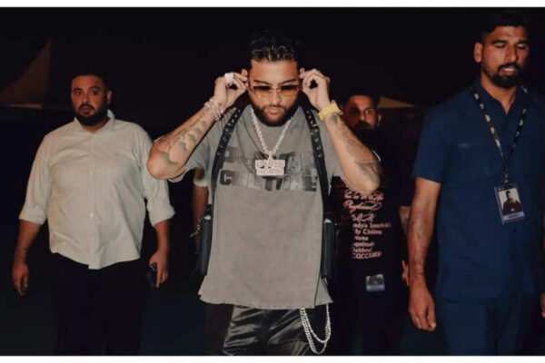 Fight at Karan Aujla’s concert: Nigerian Influencer Agu Stanley Chiedozie gets involved in brawl at Rolling Loud India
