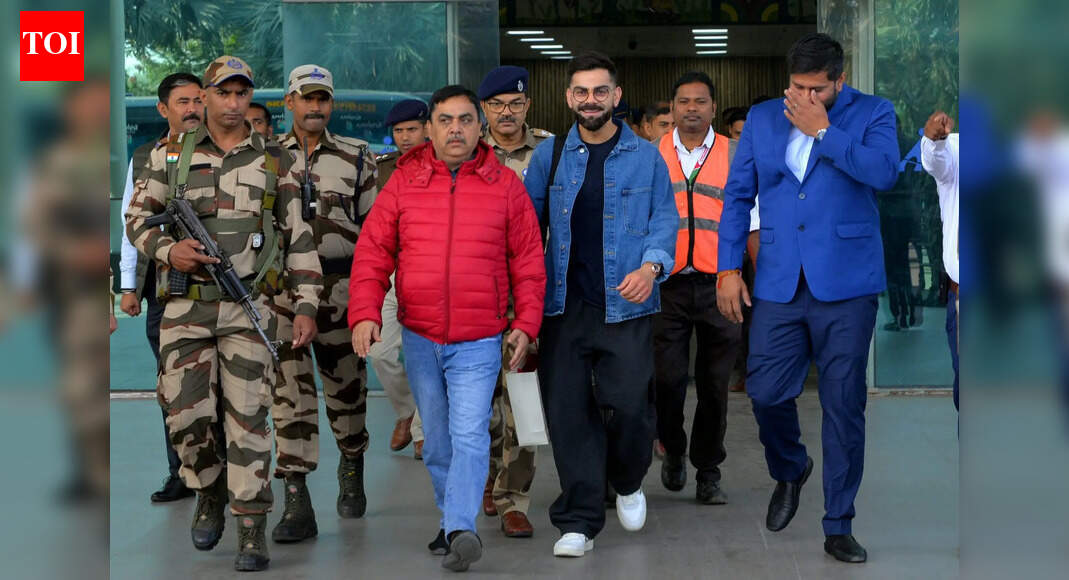 Virat Kohli storms into Ranchi as crowd goes crazy on his arrival – Watch