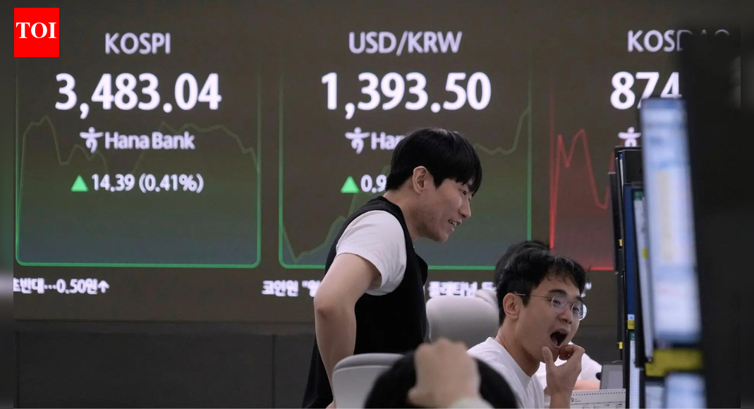 Market watch: Asian shares rally as US rate-cut bets rise; oil edges up after Ukraine–Russia peace signals