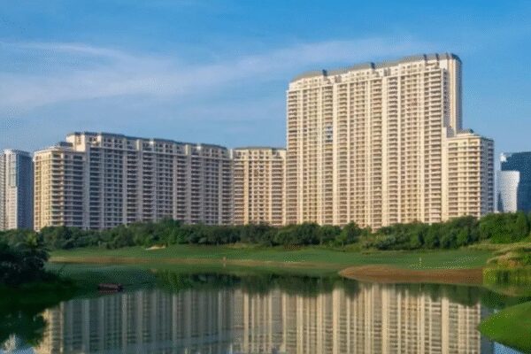 Luxury housing rules the roost in price appreciation & demand in top 7 Indian cities