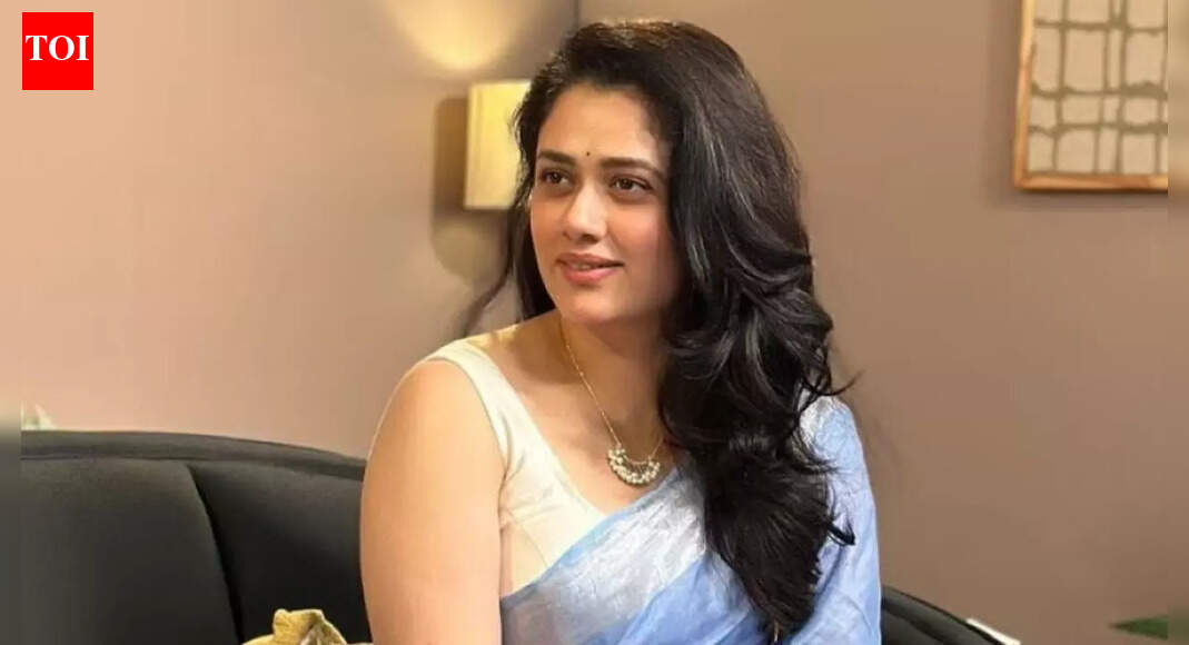 Girija Oak opens up on the impact of her parents’ divorce while she was growing up and seeking therapy for the same: ‘When a family breaks up…’