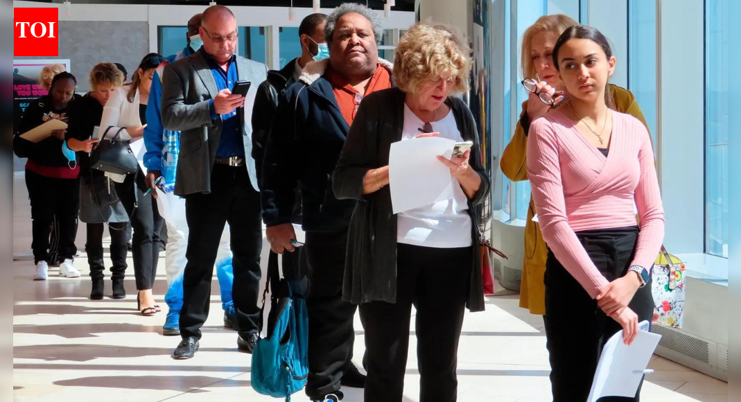 US labour market holds firm: Jobless claims fall to 216,000; layoffs stay low despite corporate cuts