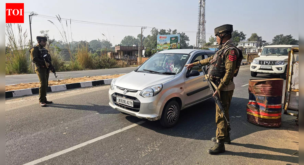 Planning terror attack: Police nab 19-year-old Jammu teen; cops suspect Pakistan link