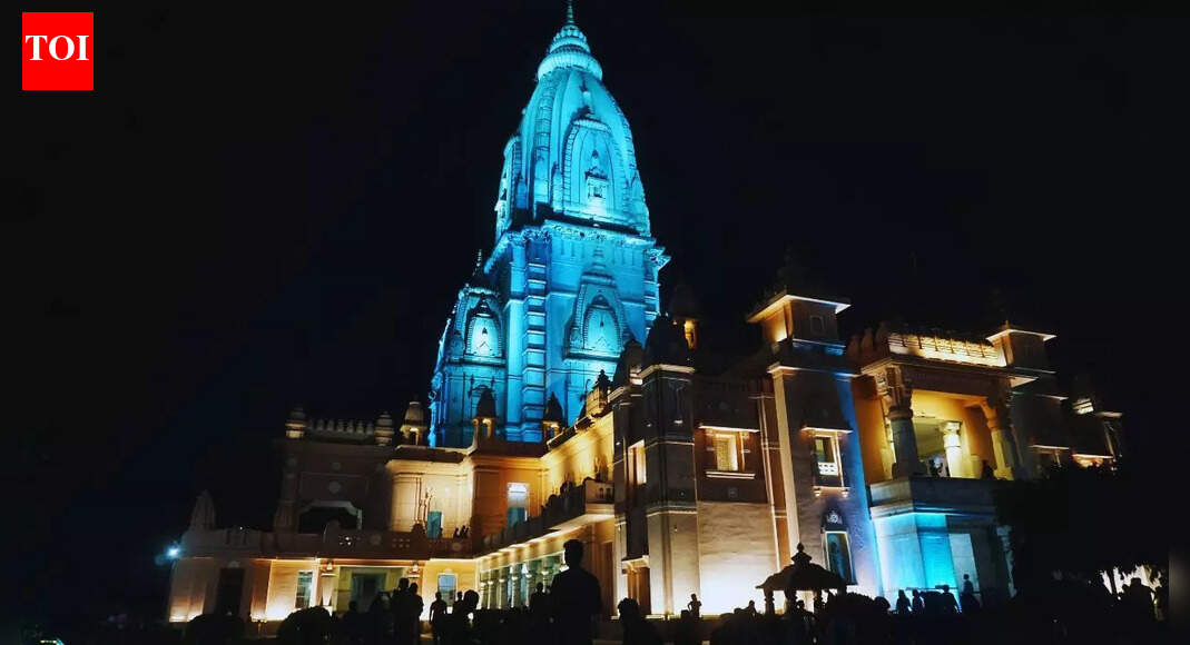 How to reach Kashi Vishwanath Temple in Varanasi from Delhi |