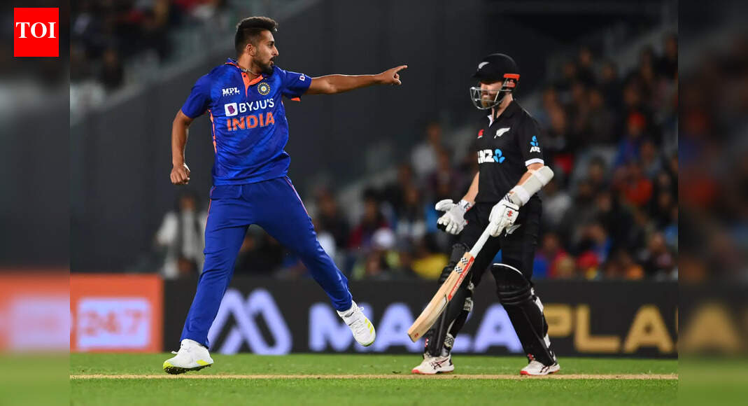 ‘Bowling 150 kph is an art’: Umran Malik hopeful about making Team India return