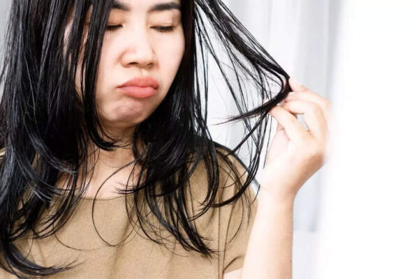 Greasy hair even after washing: Causes, prevention tips, and home remedies for oily scalp |