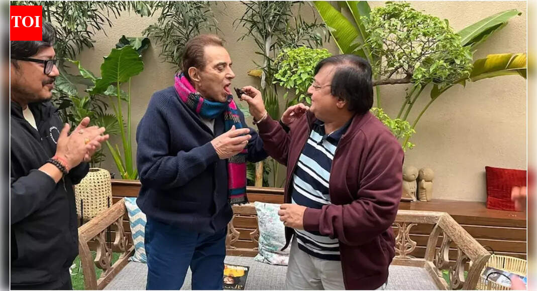 Rakesh Bedi gets emotional remembering Dharmendra; says the late star fed him cake on his birthday during their last shoot
