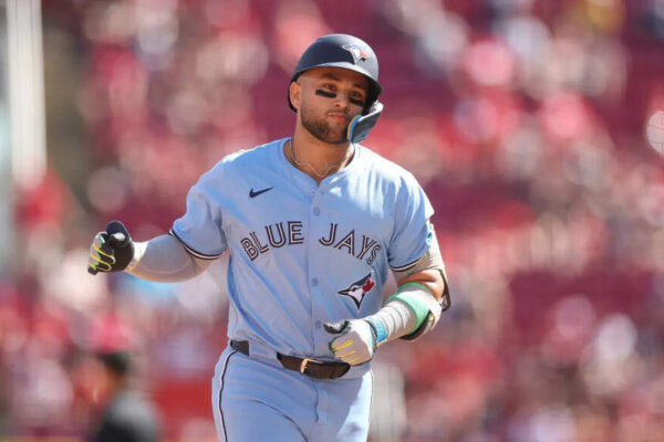 MLB trade rumors: Toronto Blue Jays predicted to bag  million Philadelphia Phillies star to improve middle-order and bolster title odds