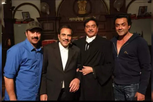 Shatrughan Sinha visits late friend Dharmendra’s residence, offers condolences to Sunny Deol and Bobby Deol and says, ‘He will live forever’