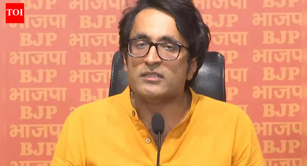 BJP spokesperson Pradeep Bhandari (File pic) NEW DELHI: BJP has taken a swipe at Congress amid internal squabble in the opposition party in states like Karnataka and Bihar, saying that its own members are at the forefront of making India “Congress-free”.BJP spokesperson Pradeep Bhandari said while Congress functionaries in Karnataka are jostling for power, a reference to the factional fight involving CM Siddaramaiah and his deputy DK Shivakumar, they are in Bihar raising questions on the Gandhi family leadership by blaming corruption in ticket distribution and failure of ‘vote-chori’ campaign for the party’s big loss in the recent assembly poll. “Congress is fighting Congress. Its workers are taking the lead in making India Congress-mukt. They believe their future is dark until the party is relieved of the Gandhi-Vadra family’s leadership,” he told reporters.”Corruption and nepotism are two things which unite Congress,” he alleged. In Jammu and Kashmir, Congress is unable to find a spokesperson, he said, mocking the party for its internal wrangling in different parts of the country.About the AuthorKumar RajeshStationed at Bhagalpur (in Bihar state): He writes news reports and stories on varied subjects/topics ranging from crime reports, university reports, political and social issues, agricultural reports, civic issues, education and environment topics, sports, administrative reports etc for Bhagalpur, Banka, Naugachia and adjoining districts (as and when needed). He has extensively covered several elections reports and analysis in the past, working for The Times Of India since July 2008 till date.Read MoreEnd of ArticleFollow Us On Social MediaVideos“Our Rashtra Built On Culture, Not Clashes”: RSS Chief’s Big Claim On Nationhood“Oppression Will Trigger Jihad”: Jamiat Chief’s Explosive Claim Stirs StormEAM Jaishankar Decodes Massive US China Power Shift And Global Realignment In Sharp Kolkata AddressImran Khan Isolation Sparks Fury As PTI Claims His Photo Could Transform Pak’s Political RealityDelhi Court Extends Anmol Bishnoi’s Custody; NIA Probes Gang-Terror LinksAviation Expert Flags Deadly Risk In A320 Fleet After Critical Control System FailurePakistan Still Licking Op Sindoor Wounds: BSF Warns Next Attack Will Trigger Even Stronger ResponseAfter India’s 8.2% GDP Jump, Piyush Goyal Credits Reforms And Predicts Strong, Sustained ExpansionIMD Issues Red Alert as Cyclone Ditwah Approaches TN; Sri Lanka Deaths Exceed 80Siddaramaiah, DK Shivakumar Project Unity After High-Stakes Karnataka Meet Amid Rumours Of Cong Rift123Photostories5 animals that went extinct in recentyearsKajol to Janhvi Kapoor: Celebrity looks that defined today’s fashion mood board8 air-purifying indoor plants that naturally absorb harmful gasesFrom Dharmendra to Amjad Khan: Remembering the ‘Sholay’ stars who are no longer with usGen Z sensations Aneet Padda & Ahaan Panday serve old-school romance with their viral ‘Saiyaara’ glow-upHyderabad Unveils India’s First Mobile Anti-Drone Vehicle to Boost Security MeasuresIn Pics | Tesla Opens India’s First All-In-One Facility in GurgaonNoida Apple Store Unveiled: India’s Fifth Retail Location with Peacock-Inspired Design at DLF Mall of India7 animals that became space travellers ahead of humansShilpa Shetty yet again serves major fashion goals with her silver saree-jacket combo123Hot PicksDelhi AQI TodayNew Labour CodeWorld NewsGold rate todaySilver rate todayPublic Holidays NovemberBank Holidays NovemberTop TrendingGiannis AntetokounmpoBo BichetteWWE Smackdown HighlightsDonald TrumpPerez HiltonCyclone DitwahR AshwinAyesha CurryFuzzy ZoellerJammie Booker