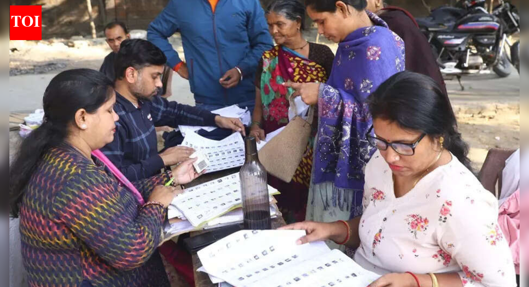 Cash rewards, movie tickets, jungle safaris & family lunches for BLOs to boost performance