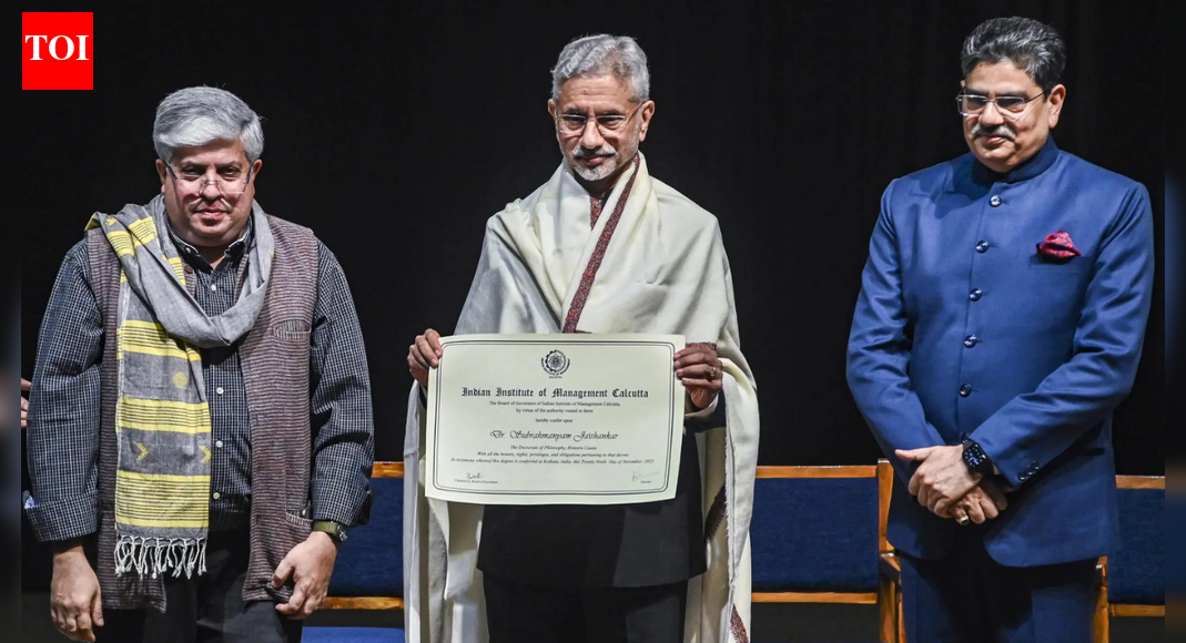 World looking beyond US, China to hedge against contingencies: EAM Jaishankar