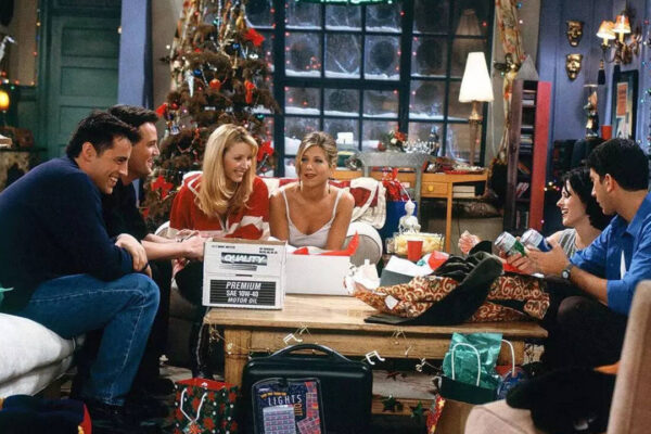 Planning to throw a Christmas party? Here’s how to host like a pro